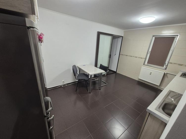 Apartament cu 2 camere decomandat în Gorjului