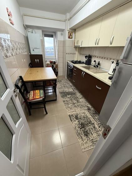 Apartament cu 2 camere decomandat în Fetești