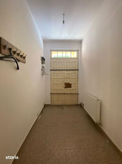 Casă cu 5 camere cu Teren 300 Mp în Ultracentral