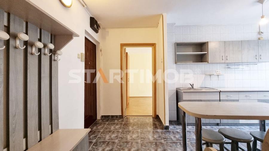 Apartament cu 2 camere decomandat în Răcădău