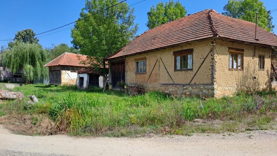 Casă cu 3 camere în Central