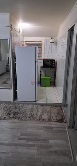 Apartament cu 3 camere decomandat în Dacia