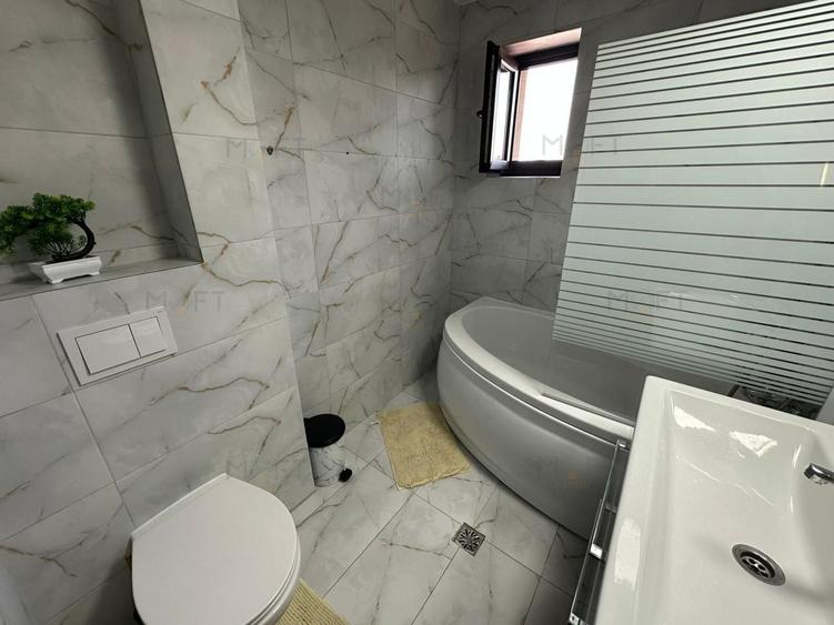 Casă individuală cu 4 camere cu Canalizare în Domnești