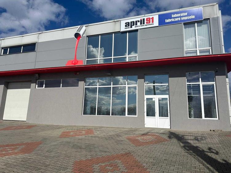 Spațiu comercial, de 891 mp, în Ernei