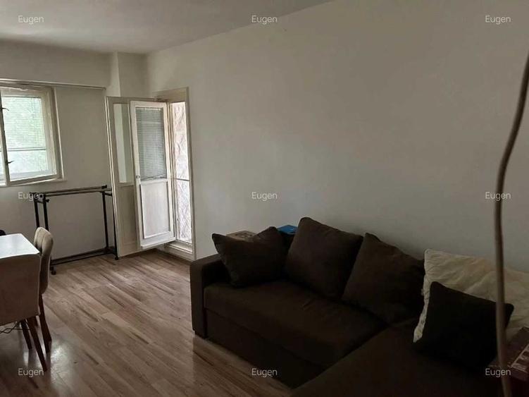 Apartament cu 3 camere decomandat în Ultracentral
