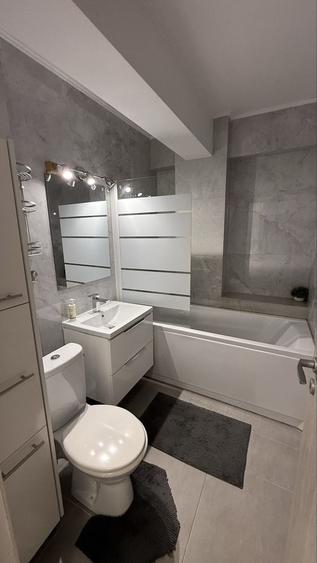 Apartament cu 2 camere decomandat în Valea Adâncă