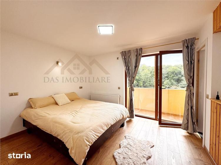 Casă cu 7 camere cu Teren 150 Mp în Central