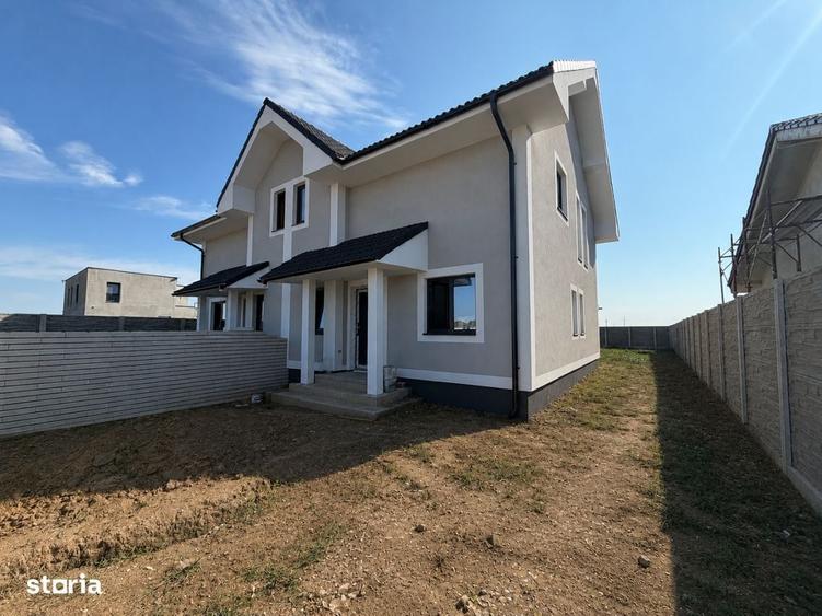 Casă cu 4 camere în Urseni