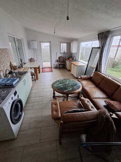 Duplex cu 3 camere cu Canalizare în Variaș