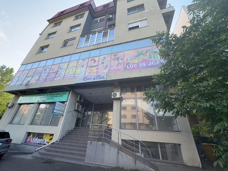 Spațiu comercial, de 350 mp, în Popoveni