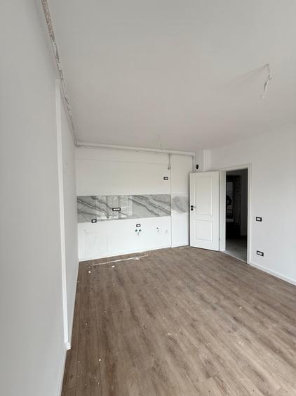 Apartament cu 2 camere semidecomandat în Militari