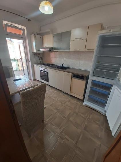 Apartament cu 2 camere decomandat în Ștrand