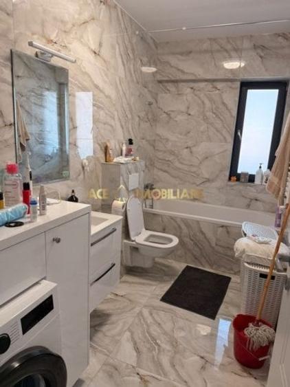 Apartament cu 3 camere decomandat, mobilat în Titan