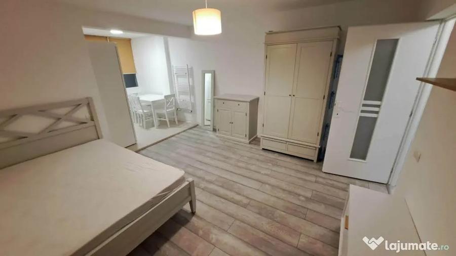 Garsonieră decomandată în Tătărași