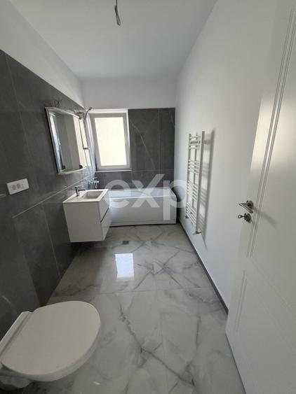 Apartament cu 3 camere în Valea Adâncă