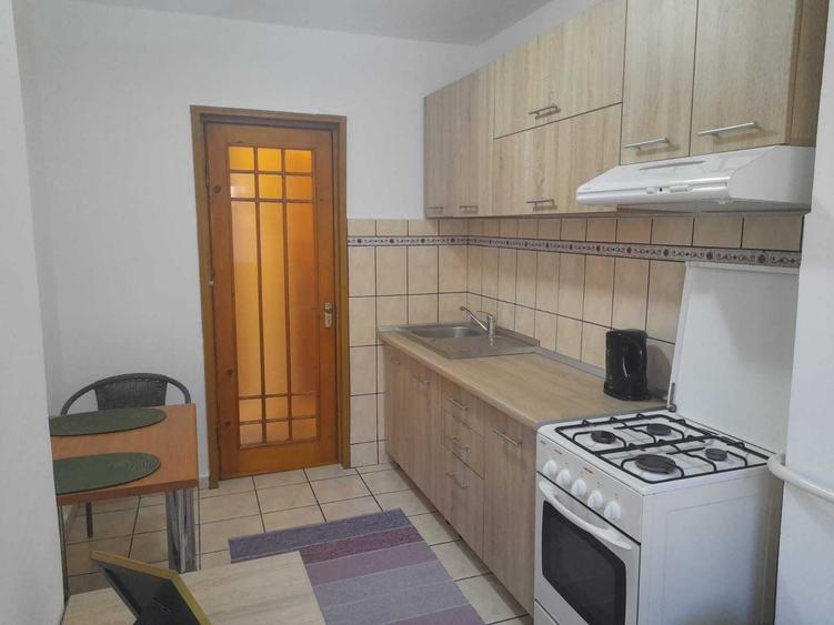 Apartament cu 2 camere semidecomandat în Mazepa 1