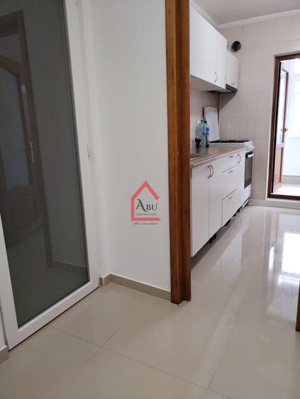 Apartament cu 2 camere decomandat, mobilat în Galata