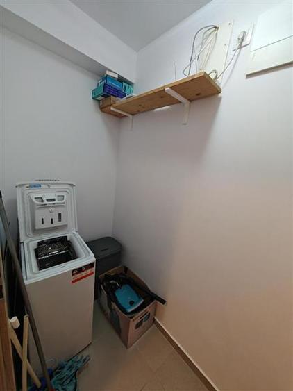 Apartament cu 2 camere decomandat, mobilat în Tractorul