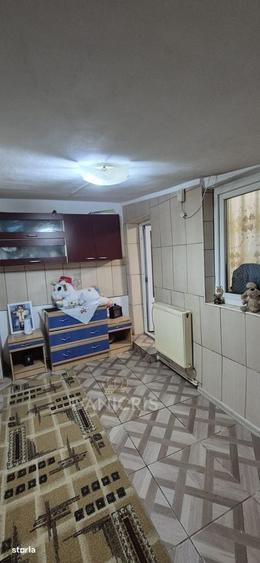 Casă cu 4 camere în Palas