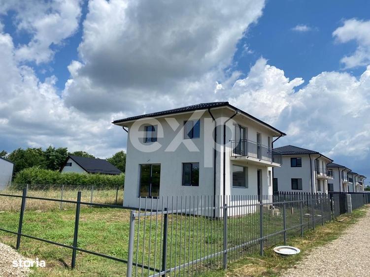 Casă cu 4 camere în Matraca