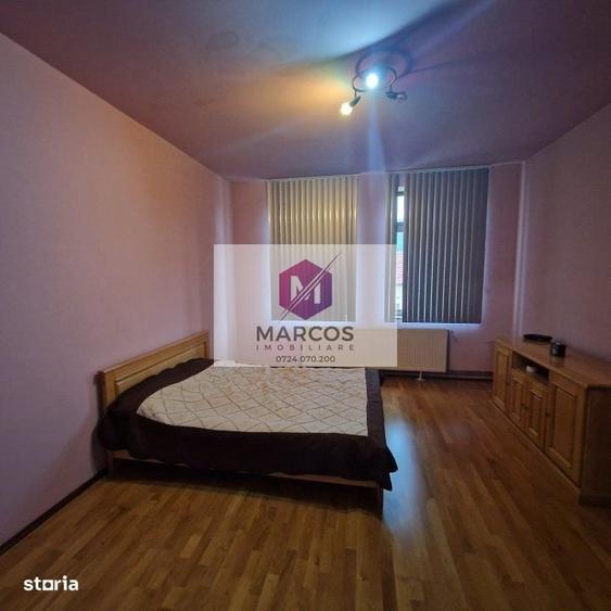 Apartament cu 4 camere în Muncitoresc