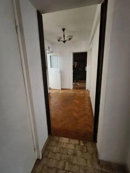 Apartament cu 3 camere decomandat în Ultracentral
