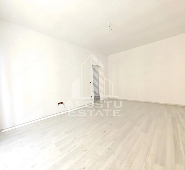 Apartament cu 3 camere decomandat în Calea Urseni
