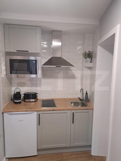 Apartament cu 2 camere semidecomandat în Centrul Istoric