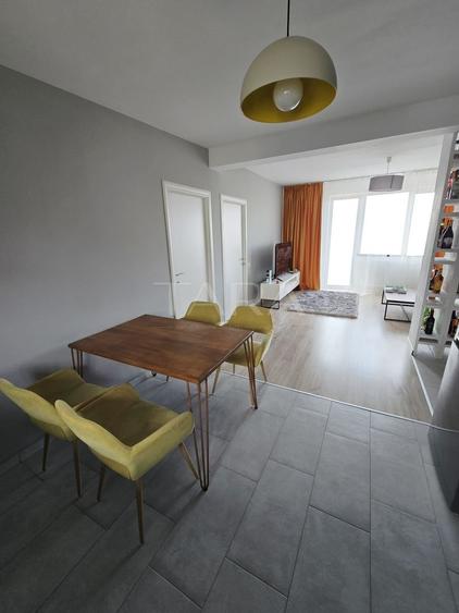 Apartament cu 3 camere decomandat, mobilat în Florești