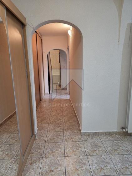 Apartament cu 3 camere decomandat, mobilat în Rahova