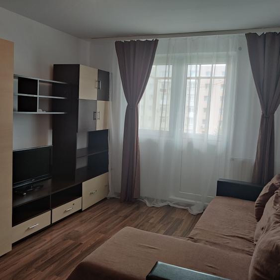 Apartament cu 2 camere semidecomandat în Giurgiului