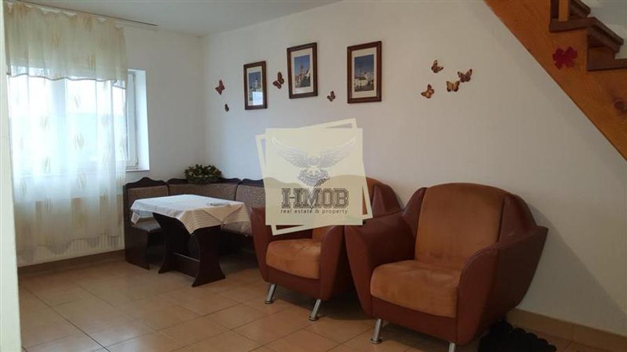 Apartament cu 4 camere decomandat în Central