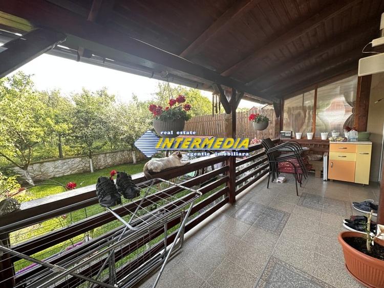 Casă individuală cu 4 camere cu Teren 235 Mp în Cetate
