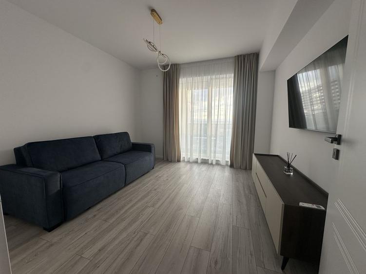 Apartament cu 3 camere semidecomandat, mobilat în Copou