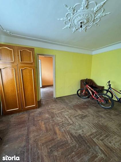 De vanzare apartament cu 2 camere ?i balcon, zona Smirodava 36.000e - 4