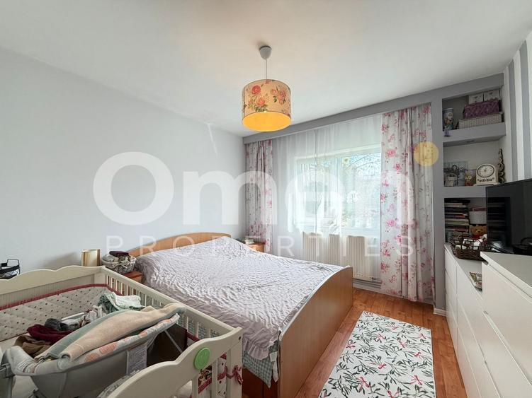 Apartament cu 3 camere decomandat, mobilat în Hotvon