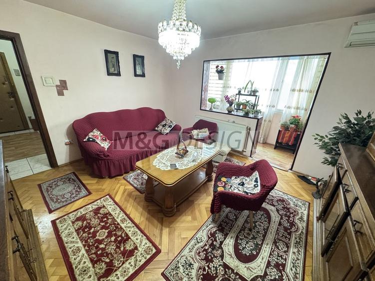 Apartament cu 3 camere decomandat în Lugojului