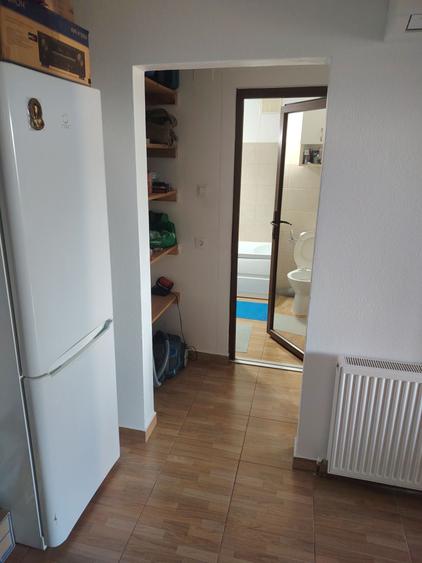 Apartament cu 2 camere decomandat în Utvin