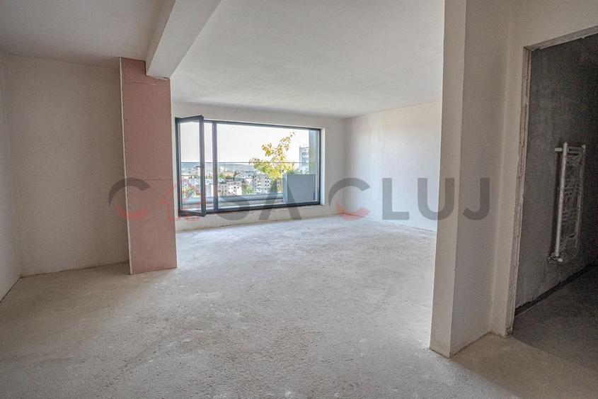 Apartament cu 4 camere semidecomandat în Zorilor