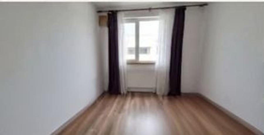 Apartament cu 2 camere decomandat în Apărătorii Patriei — fotografia 3