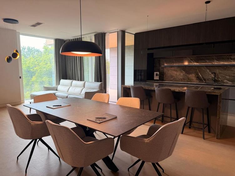 Apartament Exclusivist cu Vedere către Lacul Floreasca - 1