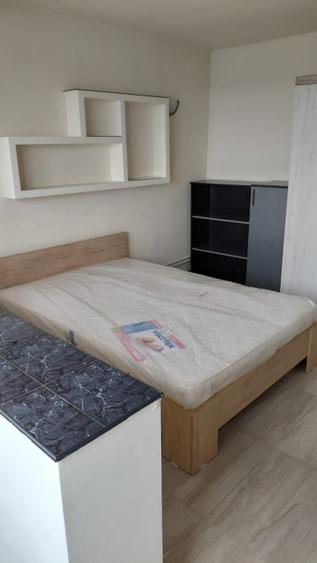 Apartament cu 2 camere decomandat în Circumvalațiunii