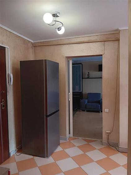 Apartament cu 3 camere decomandat, mobilat în Frumoasa