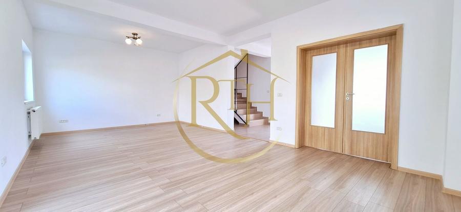 Duplex cu 4 camere cu Canalizare în Dumbrăvița