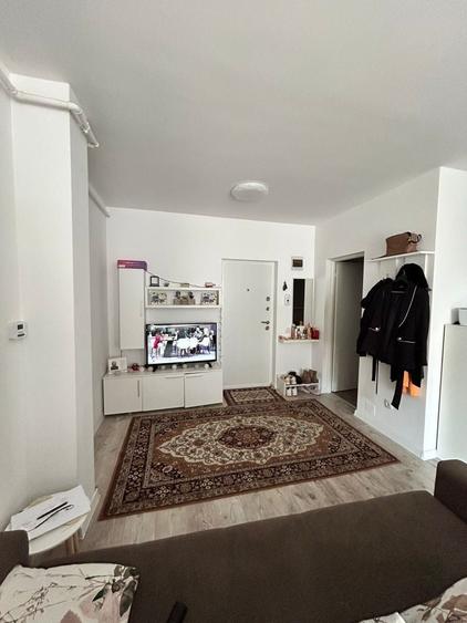 Apartament cu 2 camere decomandat în Florești