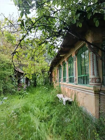 Casă cu 2 camere cu Teren 406 Mp în Valea Caselor (Drăgășani)