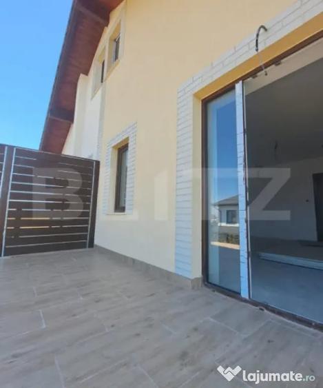 Casă cu 4 camere cu Teren 250 Mp în Tărlungeni