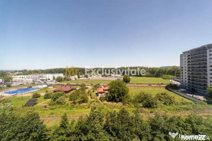 Apartament cu 3 camere semidecomandat în Central