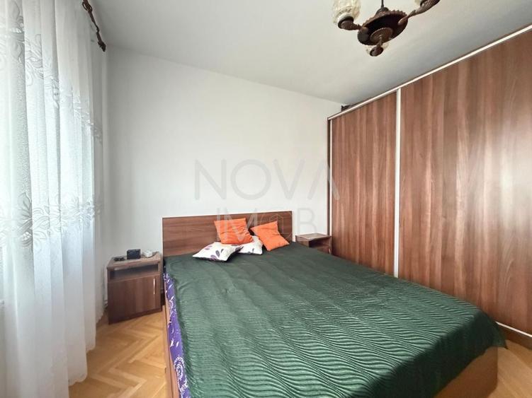 Apartament de inchiriat 3 camere etajul 4, cu lift,  Zona Vasile Aaron - 7