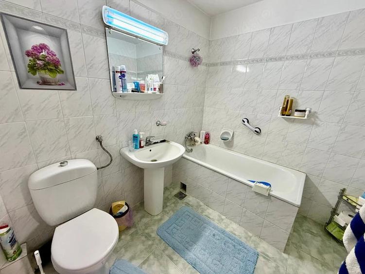 Casă cu 3 camere cu Teren 539 Mp în Dâmbu Pietros